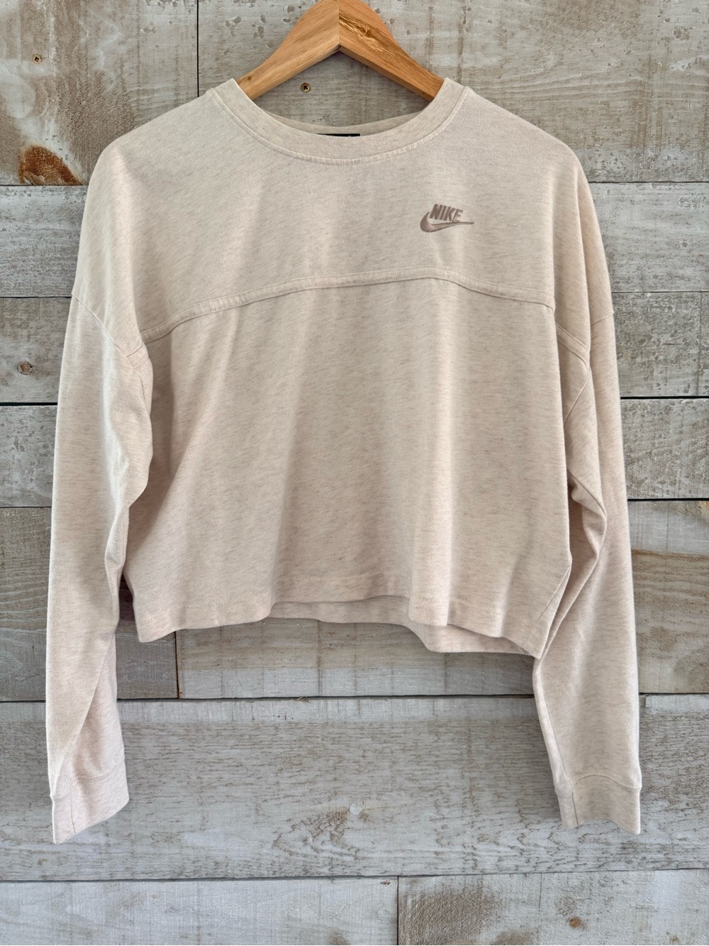 Nike Women's Light Cream Cropped Crewneck Sweatshirt